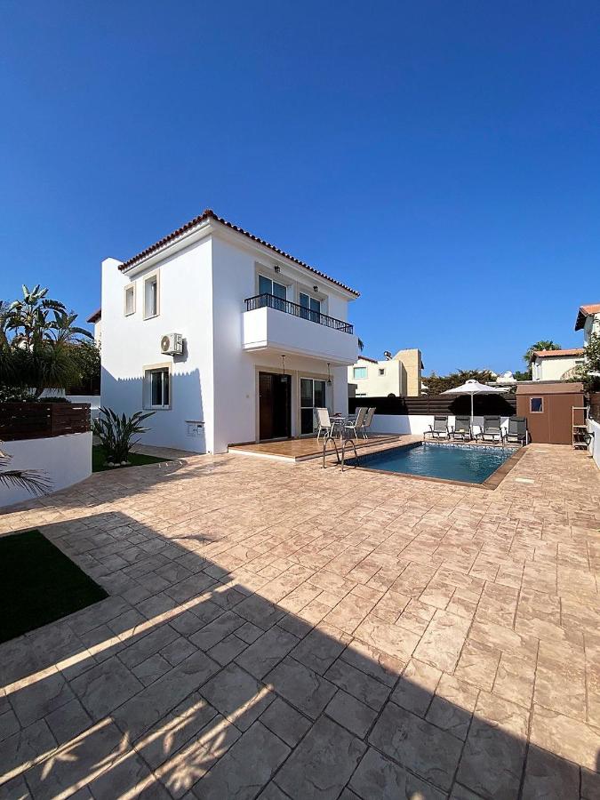 Orestiada Villa Ekaterina 3 bdrm - Chambres d'hôtes Protaras