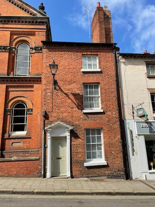 St. John’s hill - with parking - Ferienwohnung