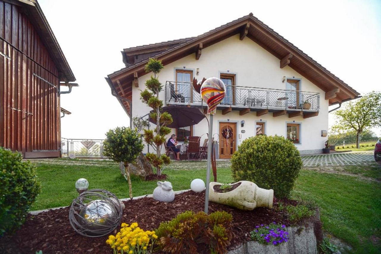 B&B Hohenau - Ferienwohnung Mirtei - Bed and Breakfast Hohenau