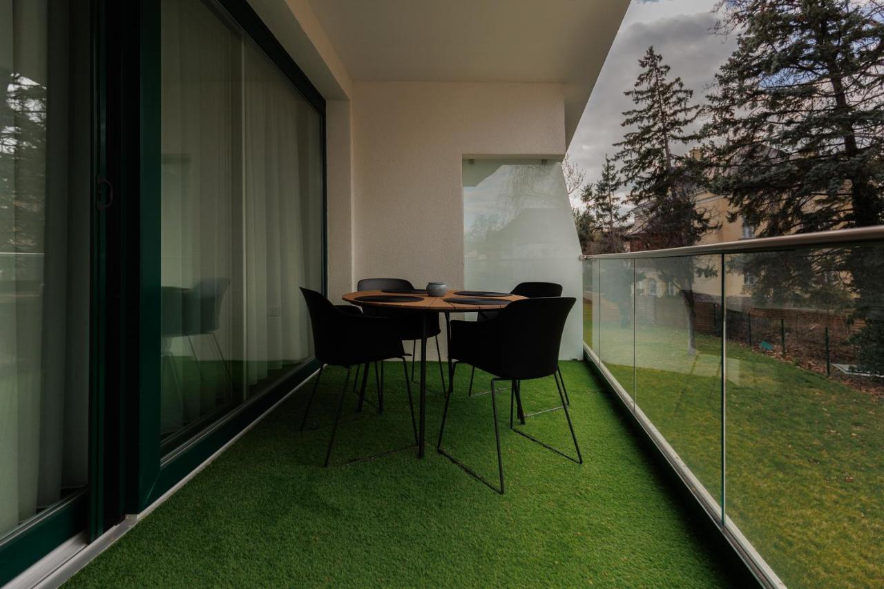 Villa Bauhaus Wellness Apartman 102 - Ferienwohnung Siófok