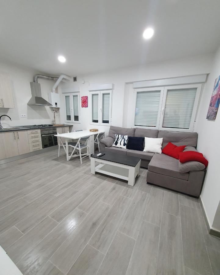 Melania House - Ferienwohnung