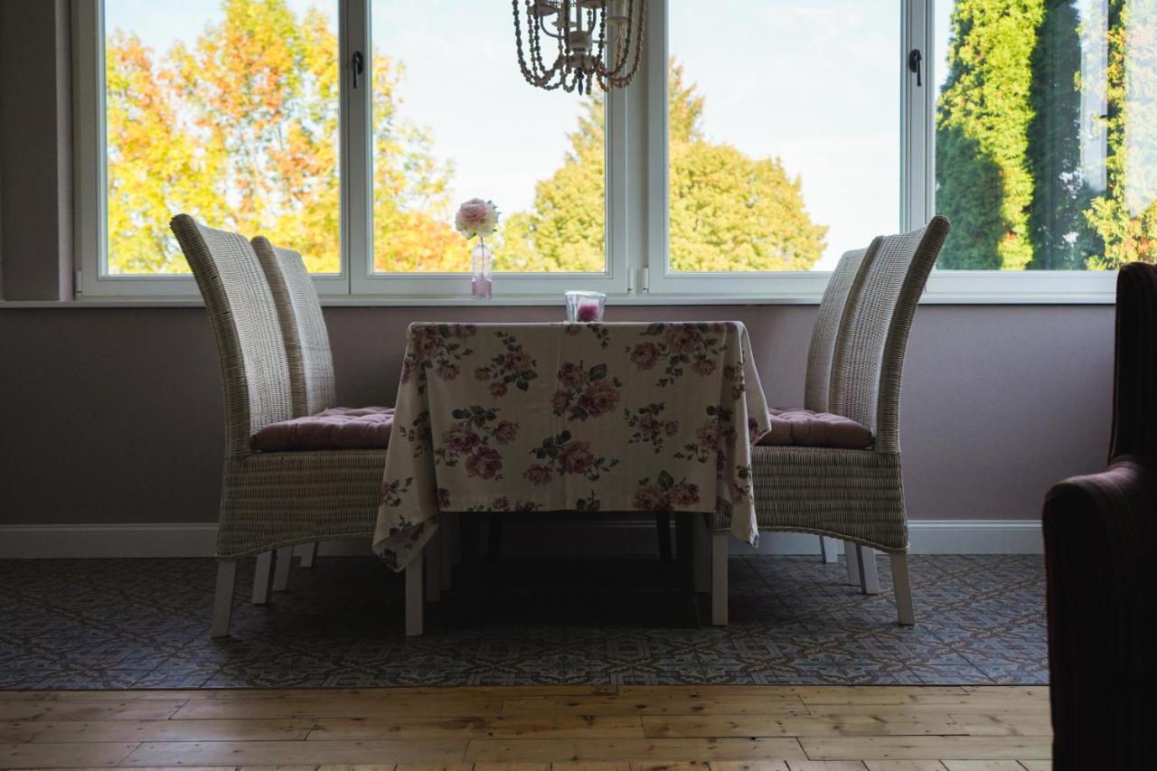 Apartment with Garden View