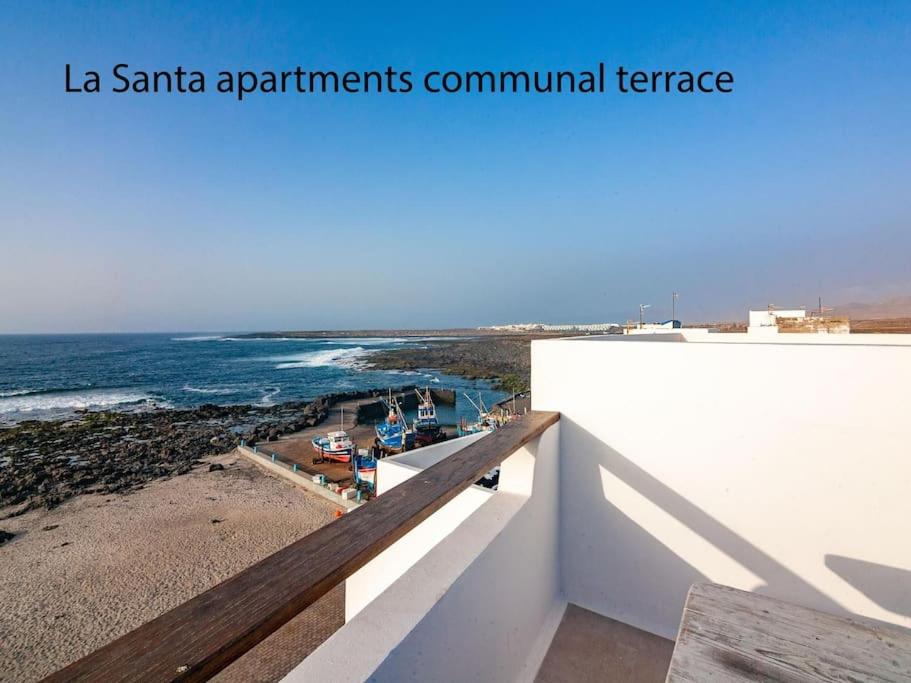 B&B La Santa - Weybeach2 -shared terrace,plaza view,sea frontline - Bed and Breakfast La Santa