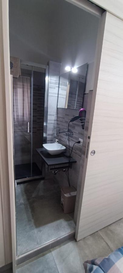 Doppelzimmer mit Whirlpool-Badewanne