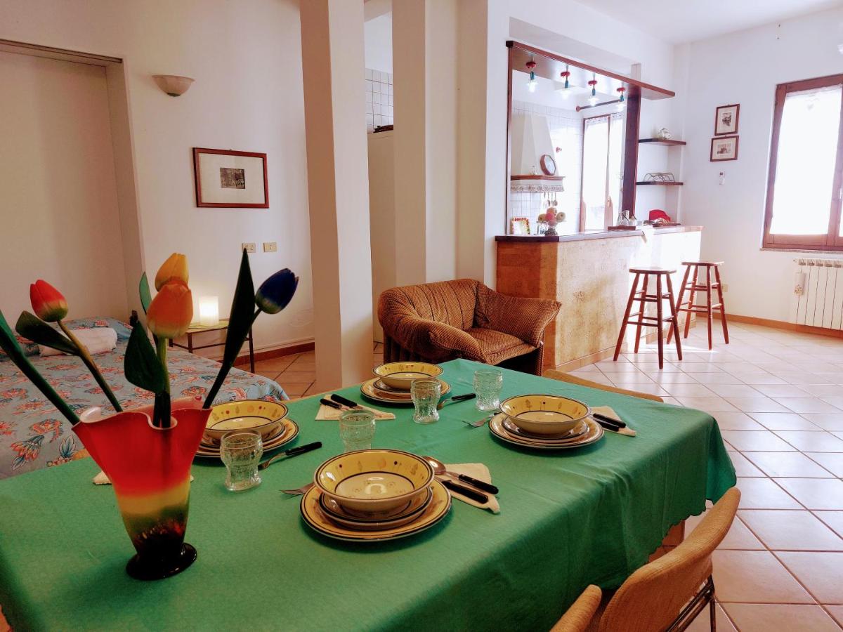 casa panoramica - B&B Teulada