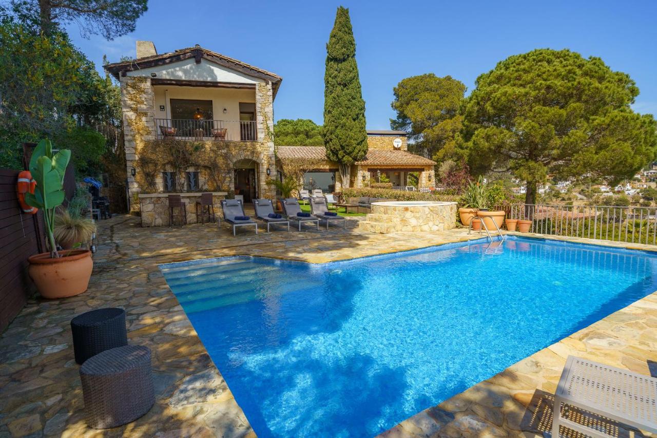 Villa Can Toni Vistas Mar Piscina Jacuzzi Aire Acondicionado - B&B Lloret de Mar