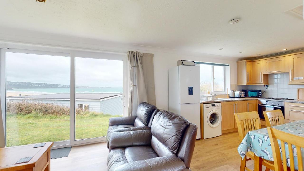 B37 Ebb Tide, Riviere Towans - B&B
