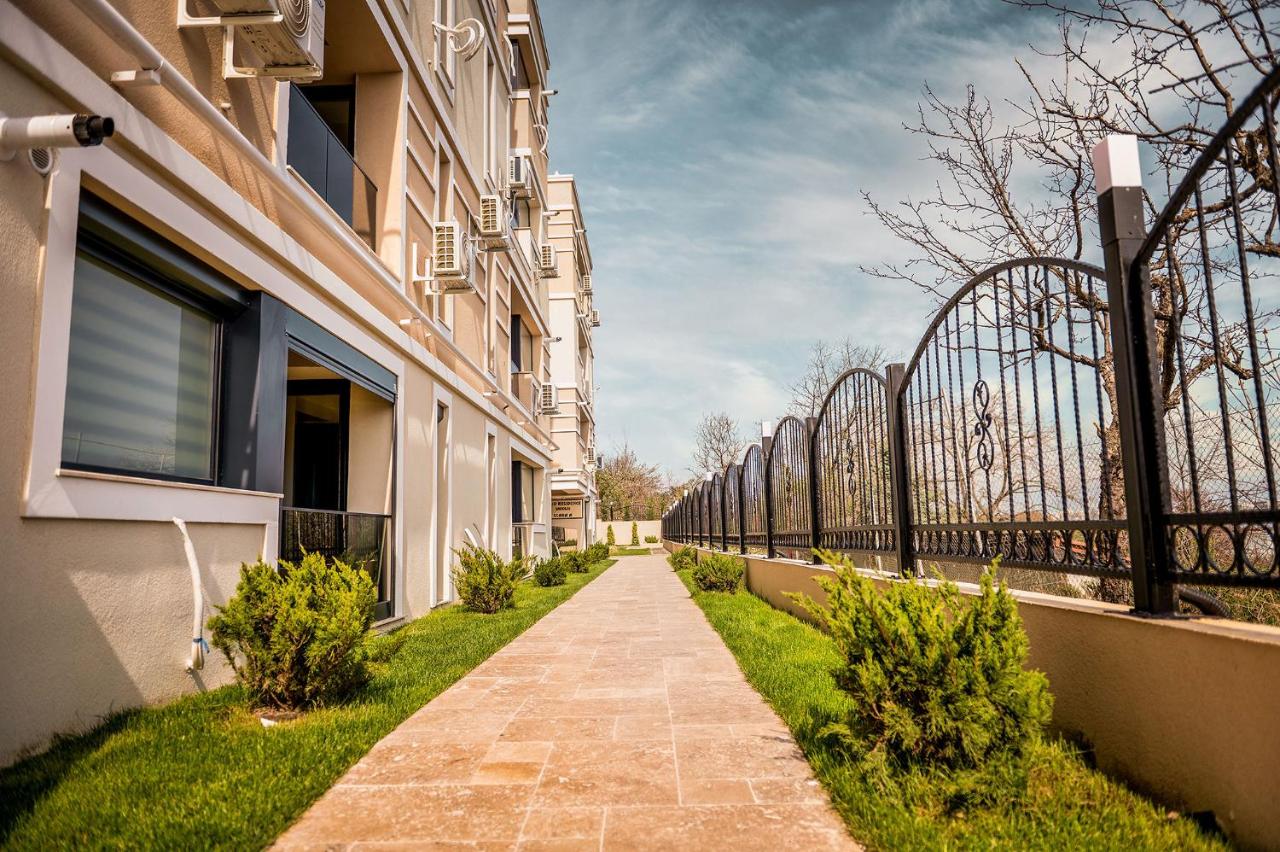 Apartament Zafi Lakeview - Ferienwohnung Konstanza