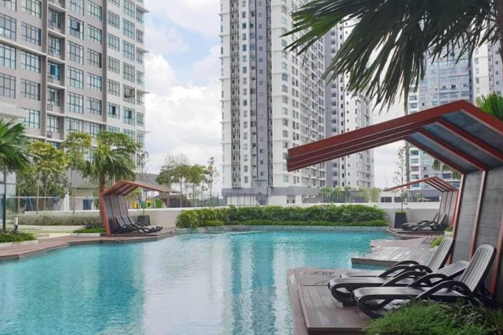 The Icon4 Condo in IOI City Mall Putrajaya, Netflix - Chambres d'hôtes Putrajaya