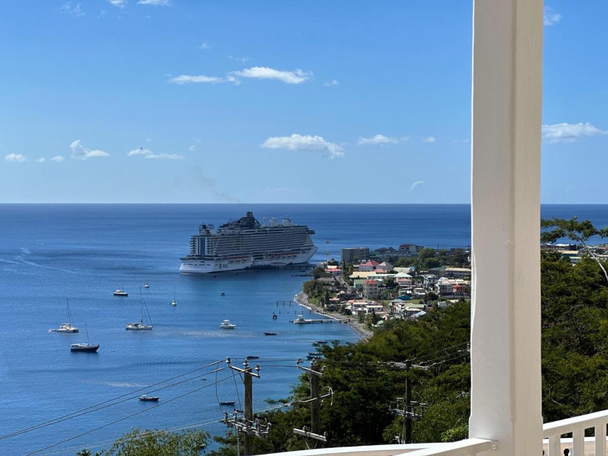 One-Bedroom Apartment with Balcony and Sea View