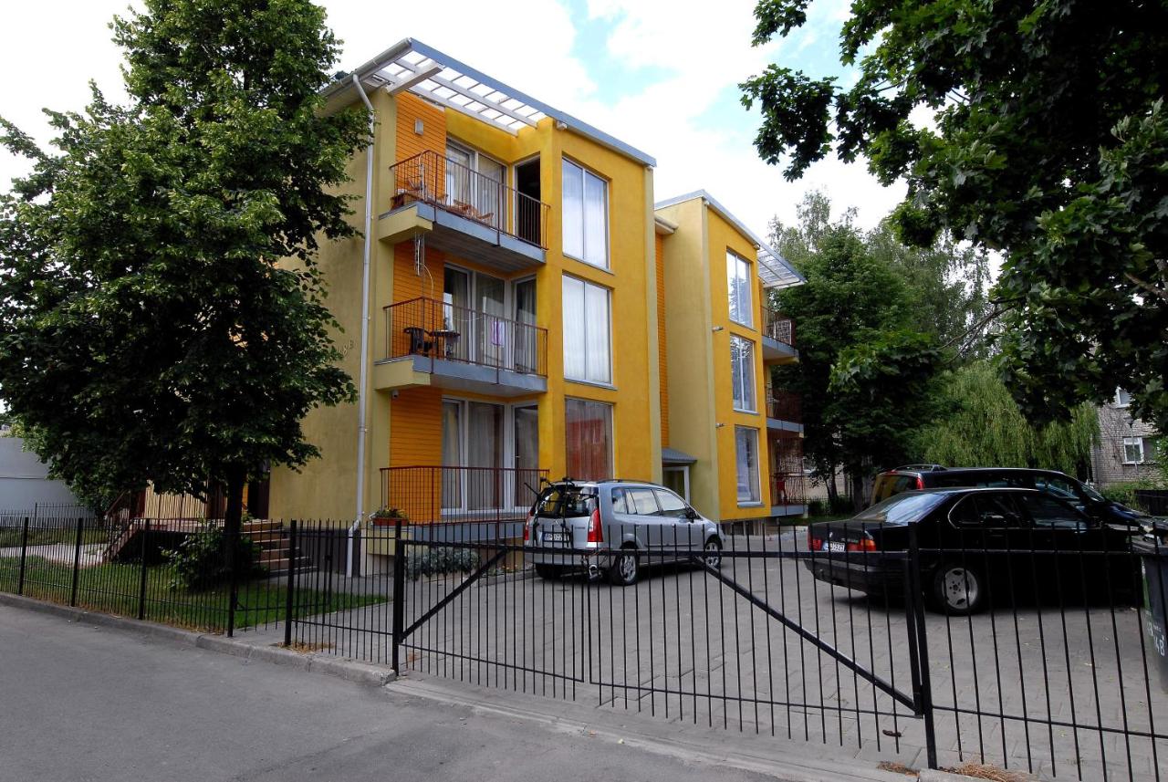 Kristinos Apartamentai - Vytauto - Bed and Breakfast Palanga