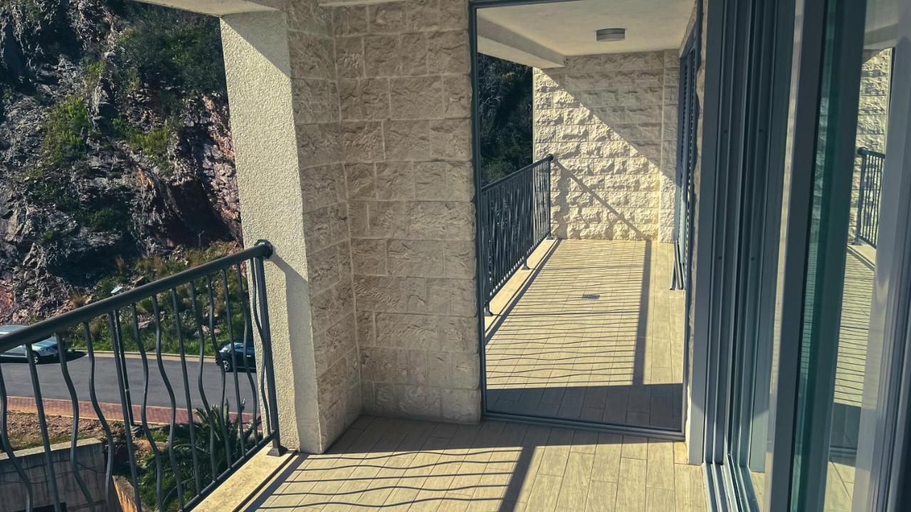 Apartment Ra Przno Budva - Chambres d’hôtes