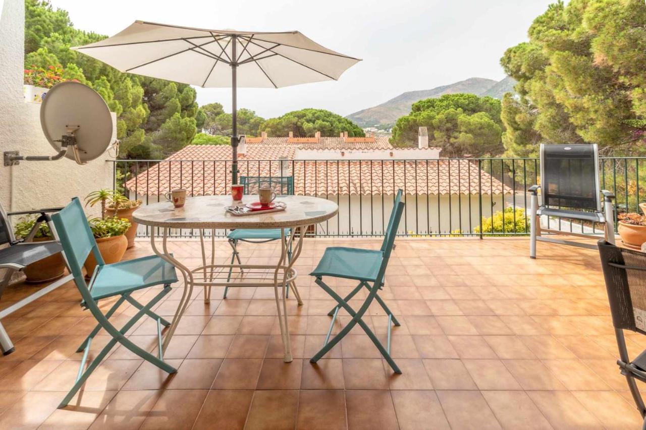 Carboneras 59 – Bonito apartamento con terraza - B&B Llançà