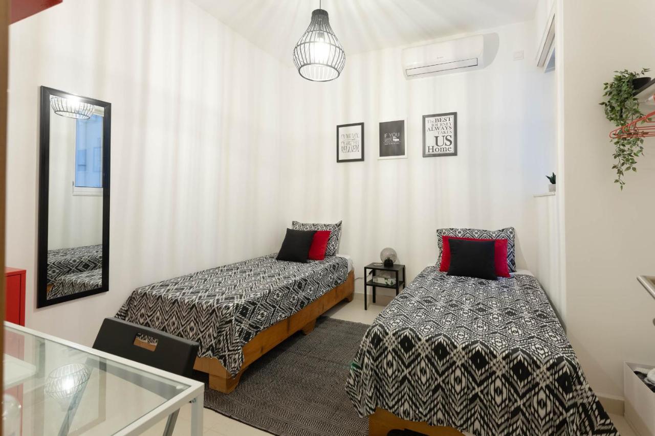 Twin Room with Shared Bathroom
