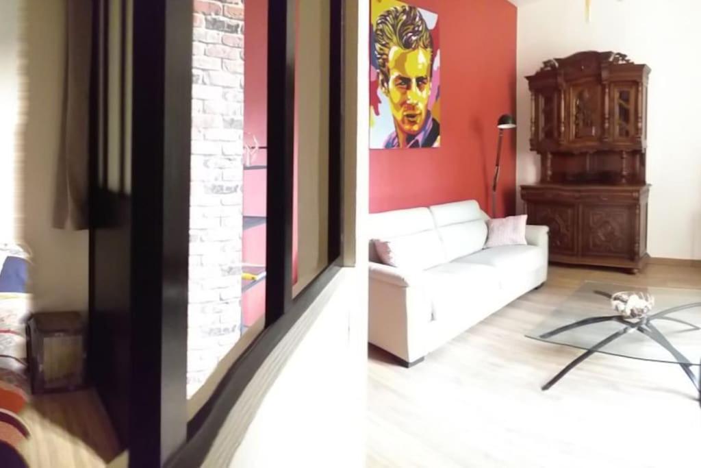 La porte St Georges, le centre ville - B&B