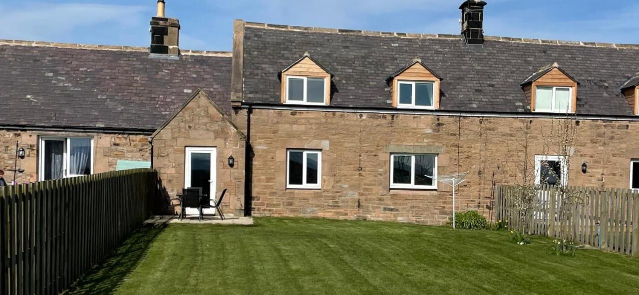 Cottage - Sleeps 6 - Garden - Parking - Ferienwohnung Wooler