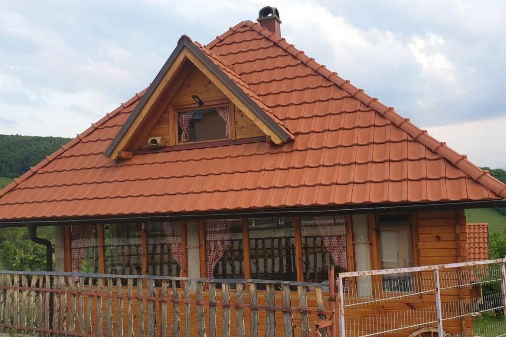 "Hamdina Kula"Household in Vrševo village - B&B