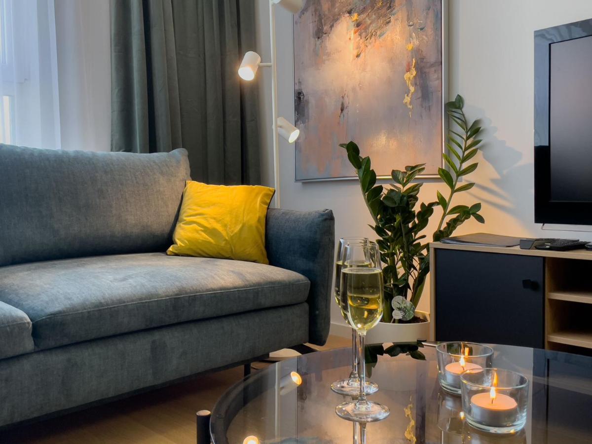 URBAN APARTMENTS PREMIUM, Opolska 10 No 36, Free Garage, Self Check-in - Ferienwohnung Kattowitz