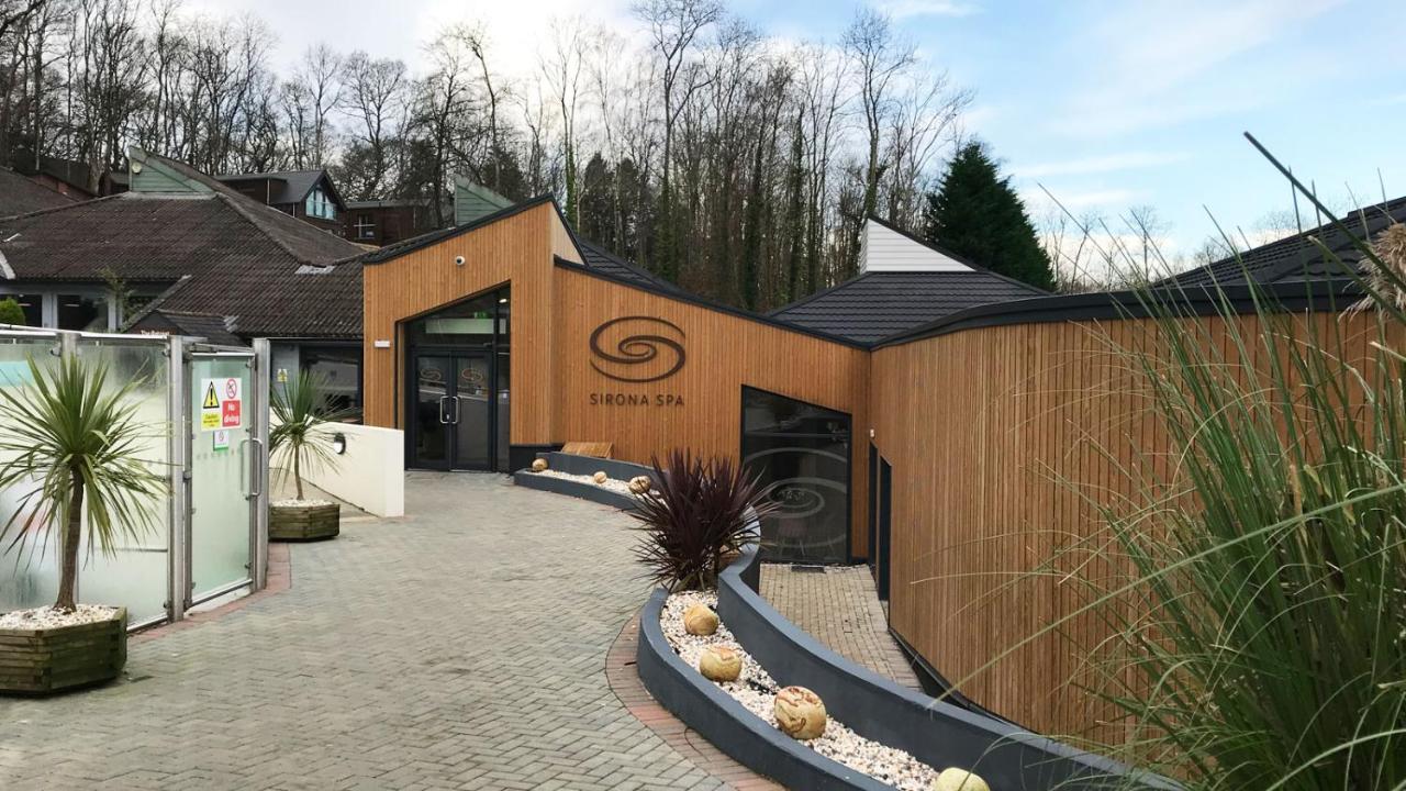 Devon Comfort Lodge with Hot Tub - Spa Resort in Devon - B&B Chudleigh