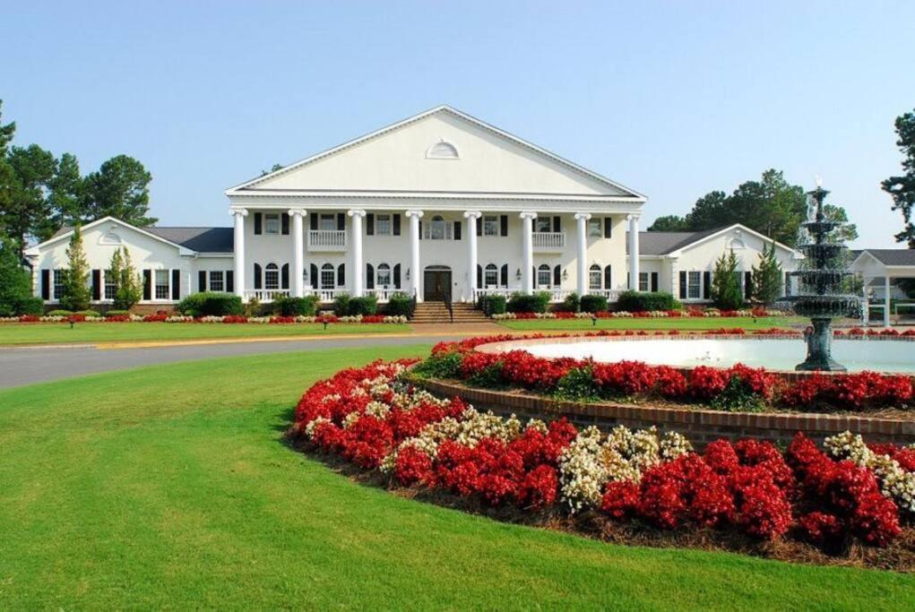 Booking Fast! Golf, Beach, and Relaxation! A Great Place for ALL! - B&B