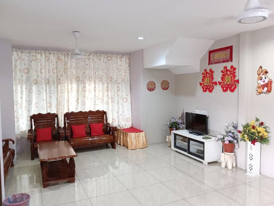 B&B Ipoh - LF Homestay~ 7 Rooms #Wifi Available - Bed and Breakfast Ipoh