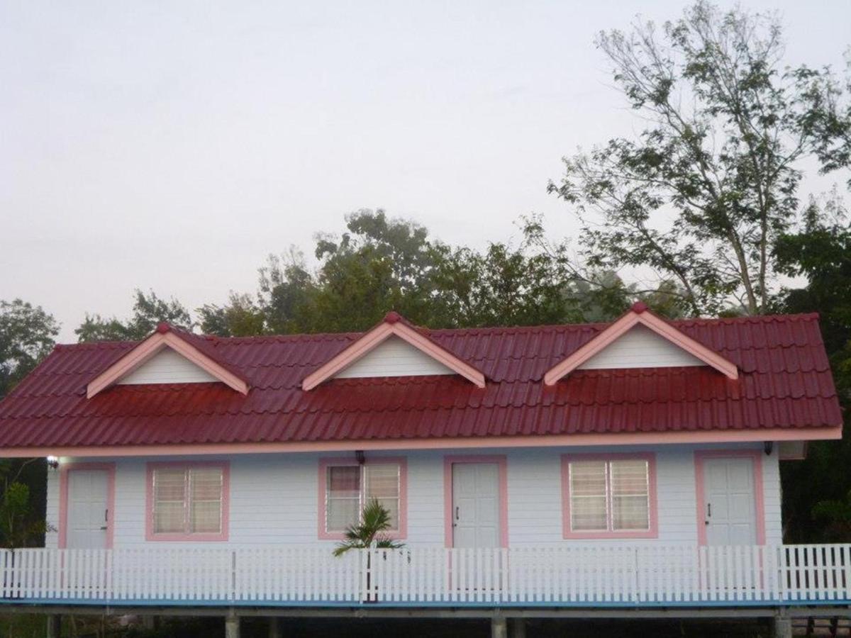 Twin Room with Bathroom