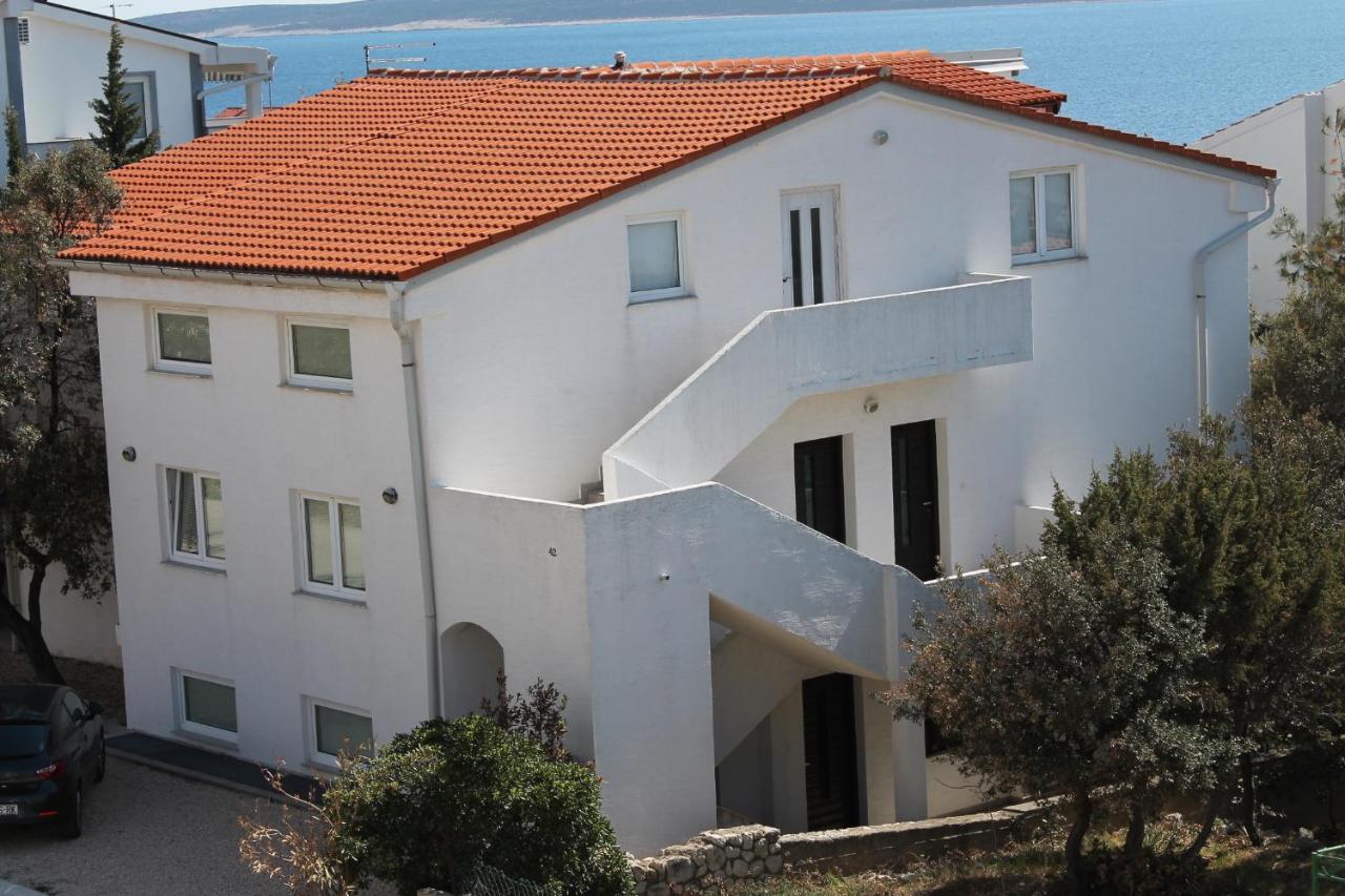 Apartment mit Balkon