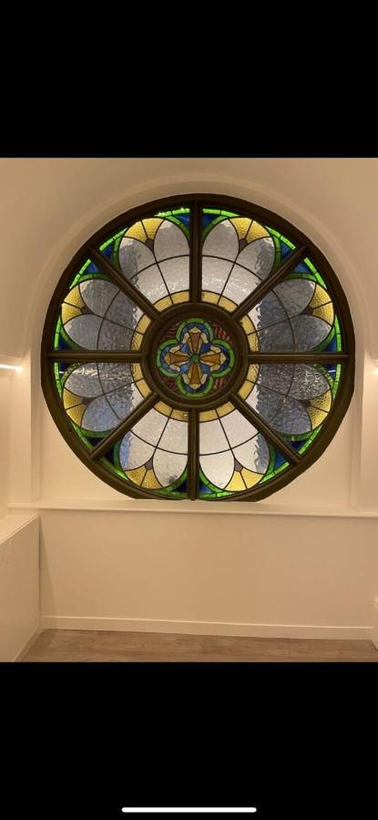 Central Luxurious Stylish Church Conversion - B&B Blackpool
