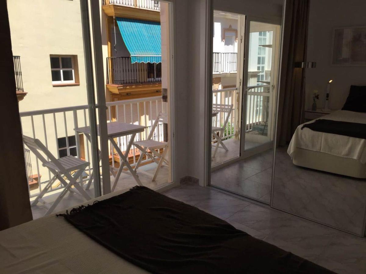 Apartment Sleeps 4 Near Beach - B&B Fuengirola