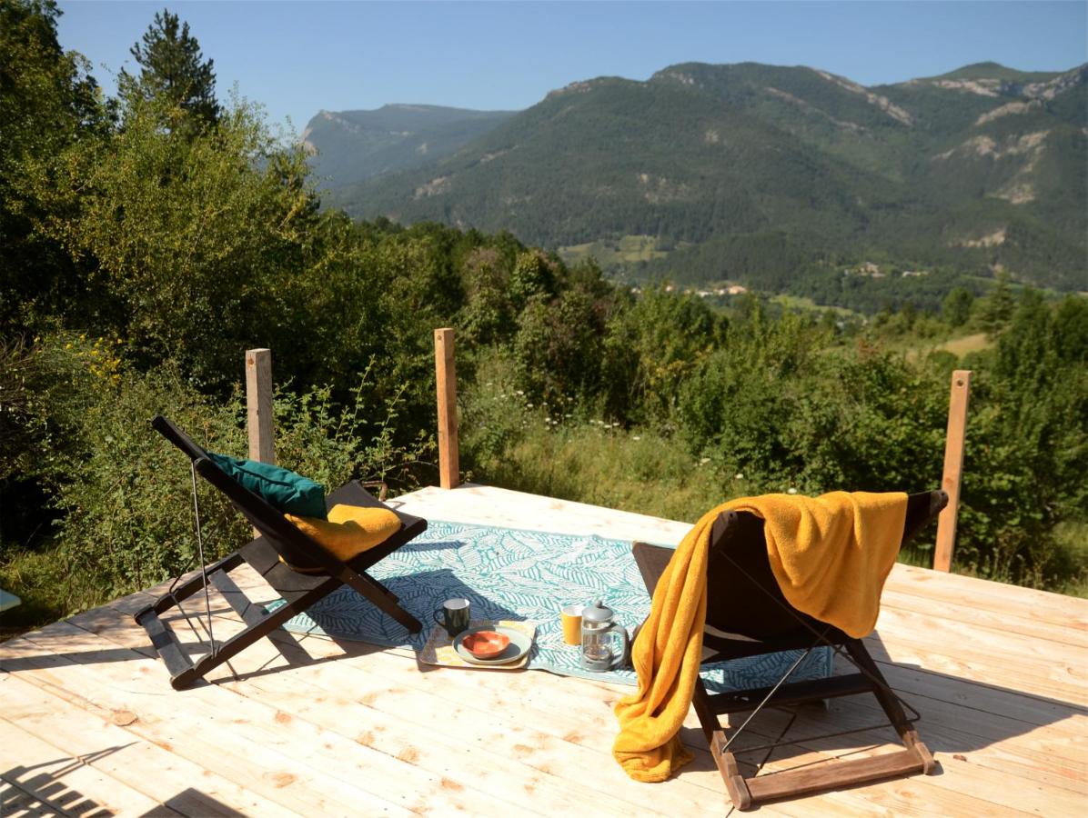 Ecolodge de la Ferme du Chant de Cailloux - B&B