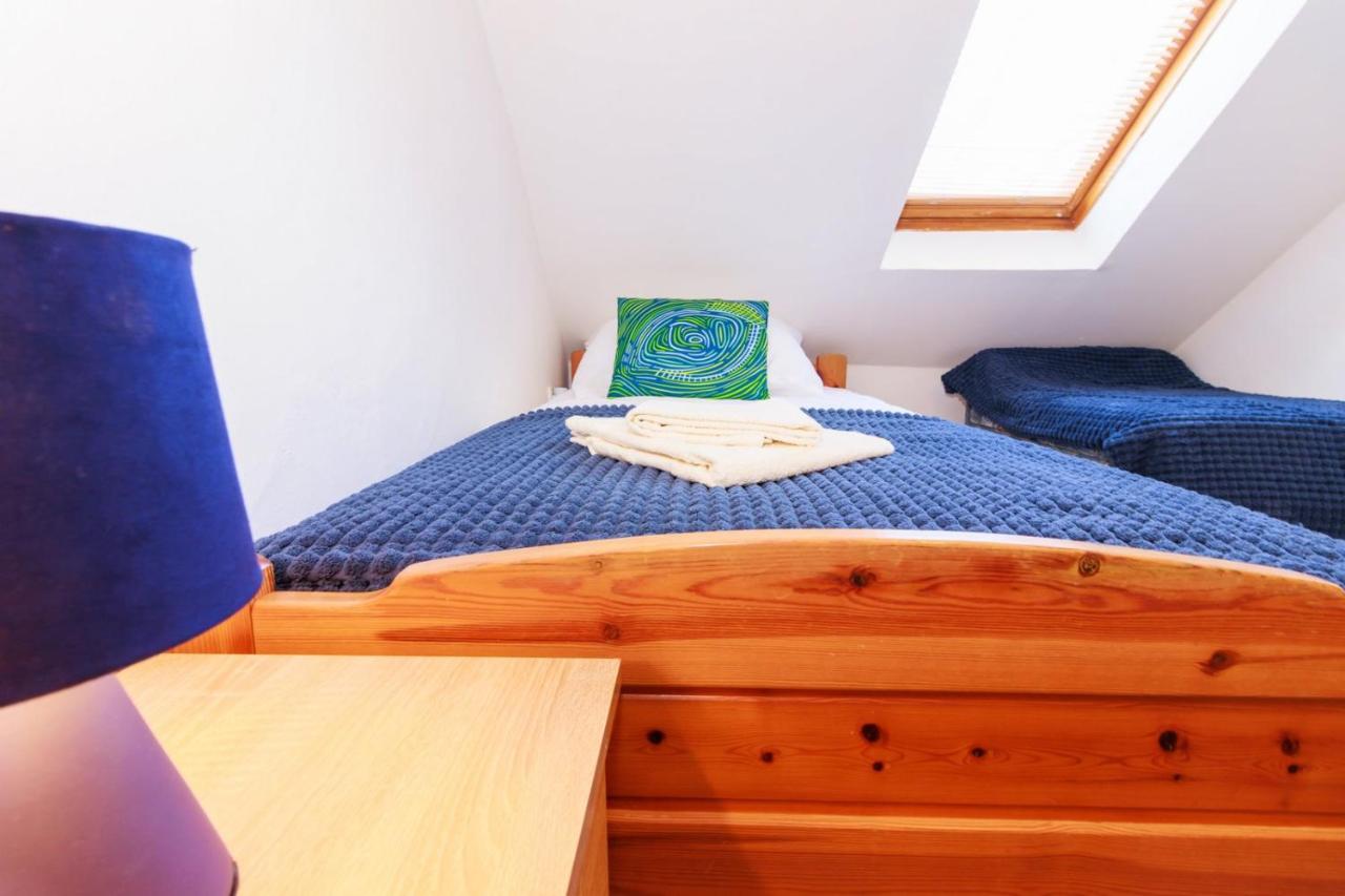 Camera Doppia con Letti Singoli con Letto Supplementare