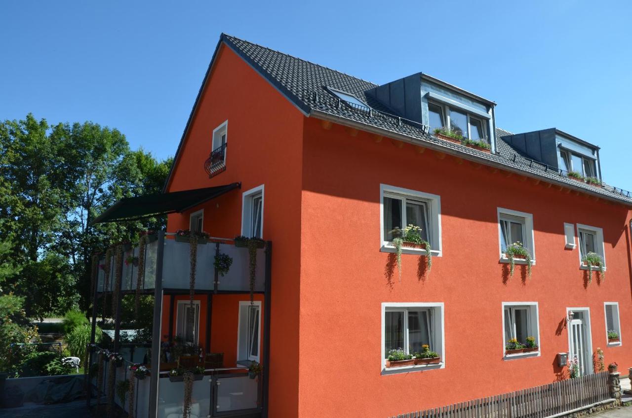 B&B Riedenburg - Ferienwohnungen am Schambacher Weg - Bed and Breakfast Riedenburg