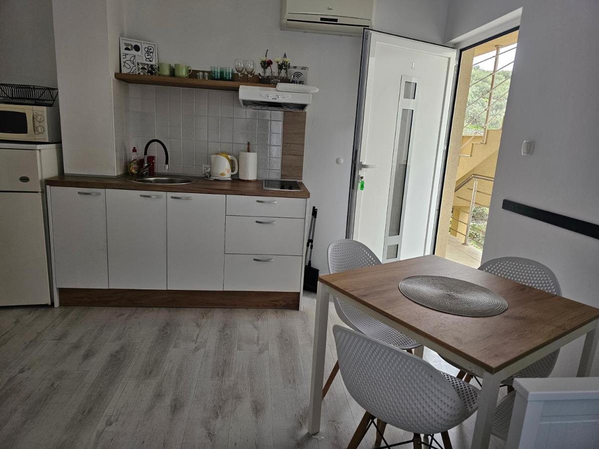 Apartmani Alma - Chambres d’hôtes Podgora