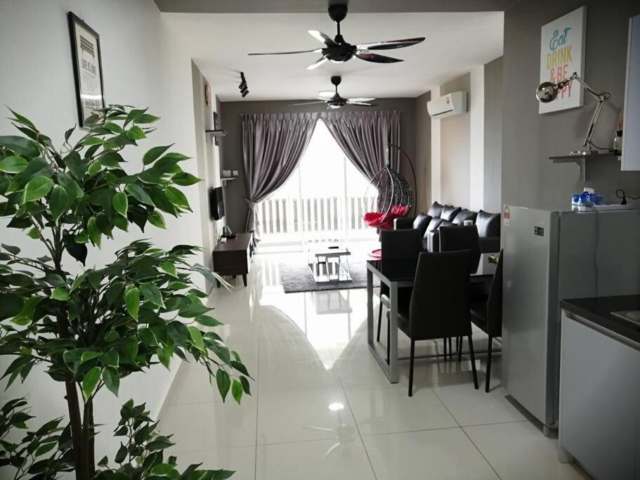 B&B Johor Bahru - High Level 16 Near Malls 24 hour Shops - Bed and Breakfast Johor Bahru