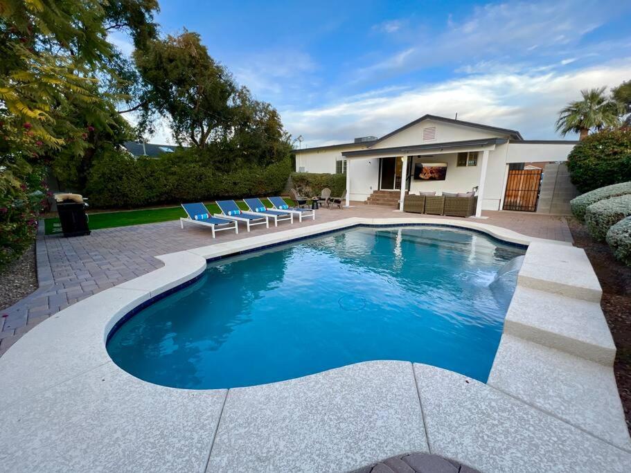 B&B Phoenix - Casa Gia- Quiet Luxury Biltmore Area - Heated Pool - Bed and Breakfast Phoenix