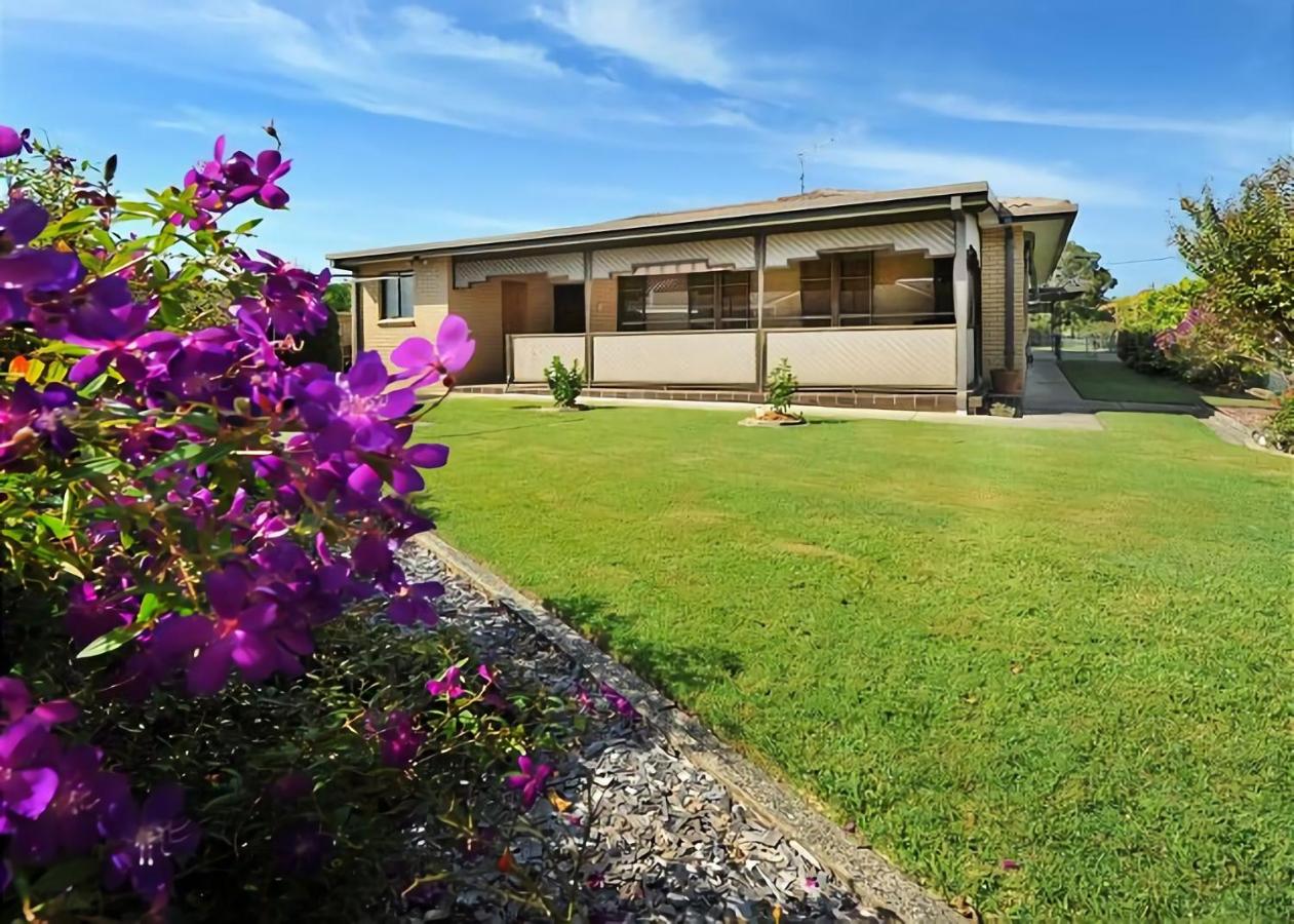 B&B Sawtell - Rose Cottage - Bed and Breakfast Sawtell