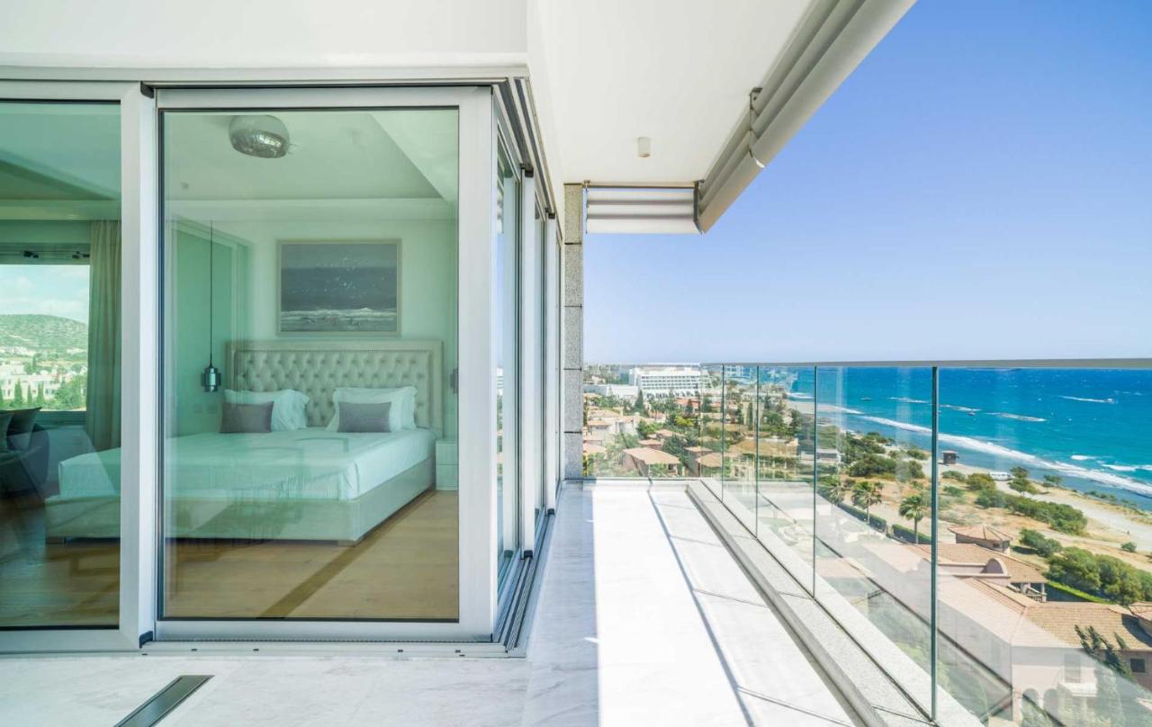 Two Bedroom Luxury Apartment 6E