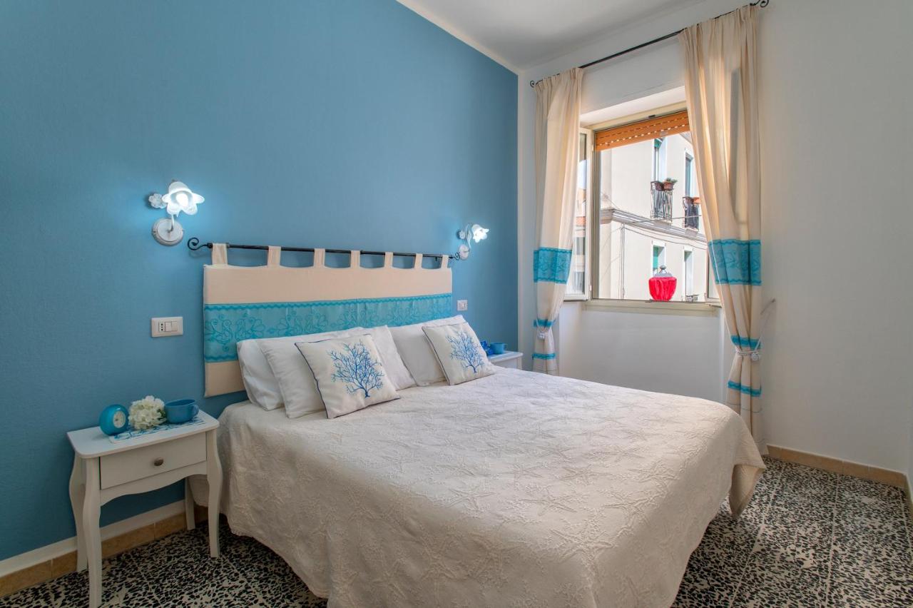 Appartamento con 1 Camera da Letto e Vista Mare Laterale - 1° Piano