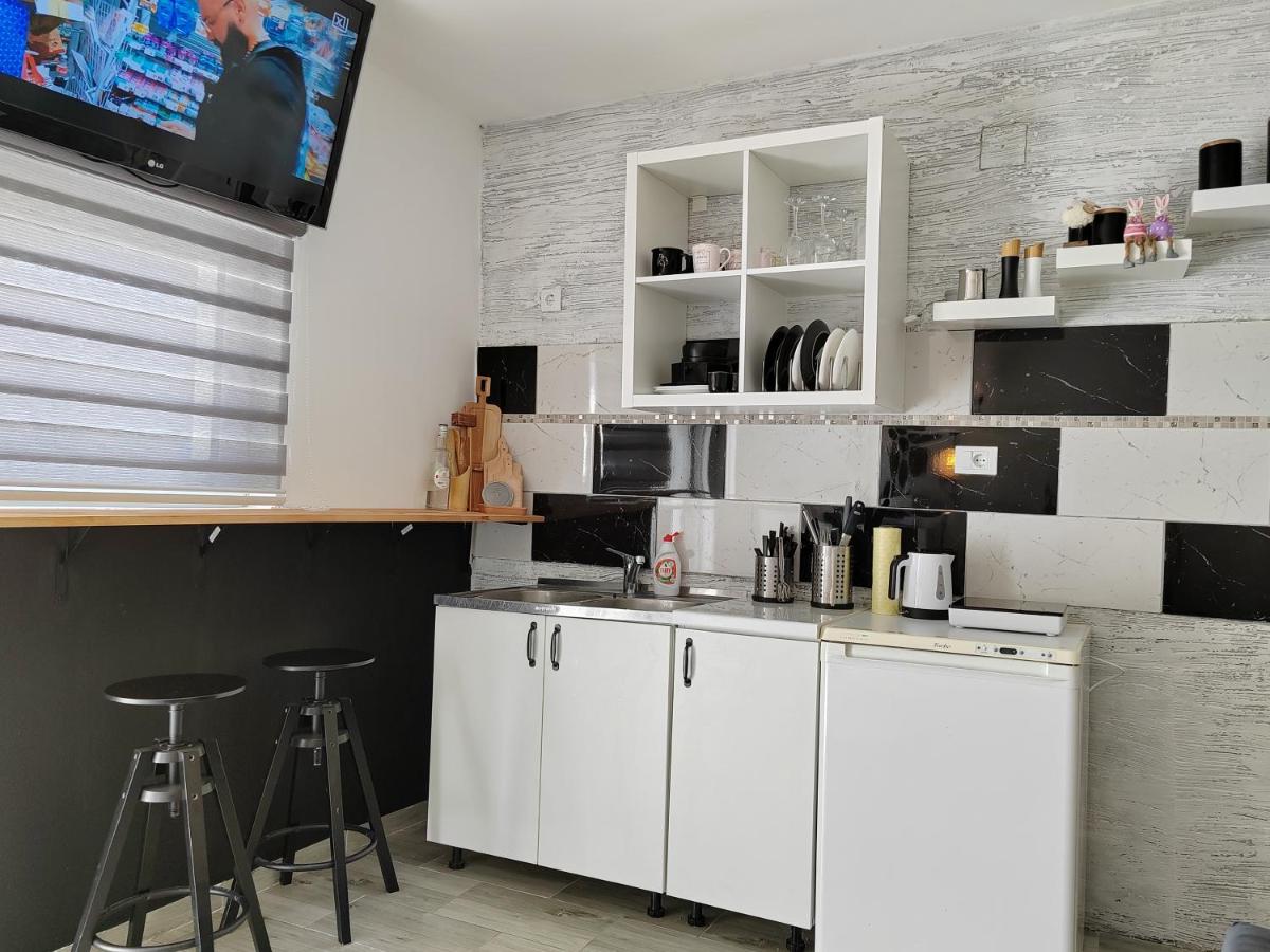 Nora 2 - B&B Sremska Mitrovica