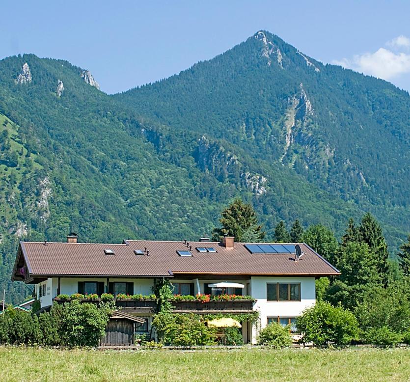 Gästehaus Weißenbacher-Ferienwohnungen - B&B