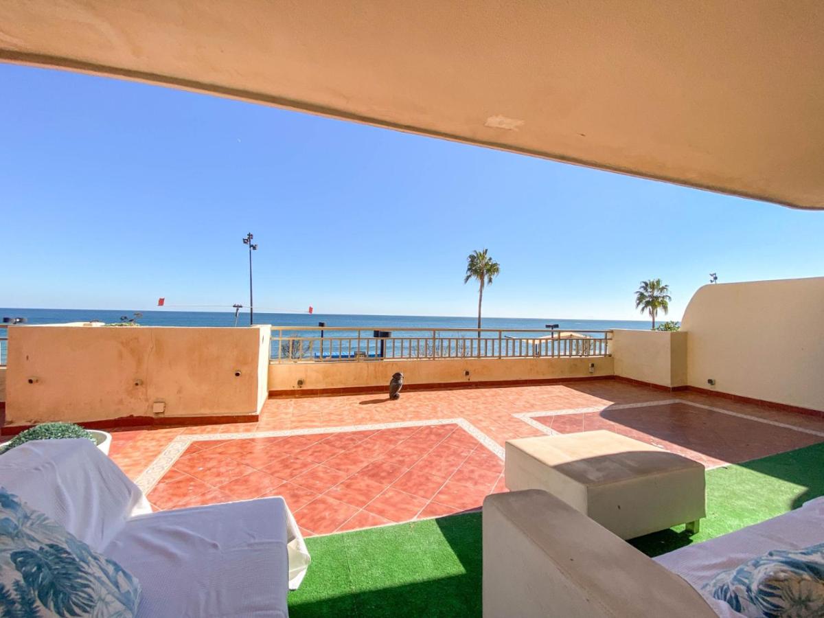 the best beachfront apartment - B&B Fuengirola