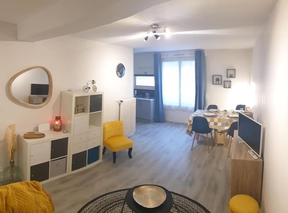 B&B Nancy - Charmant studio avec place de parking - Bed and Breakfast Nancy