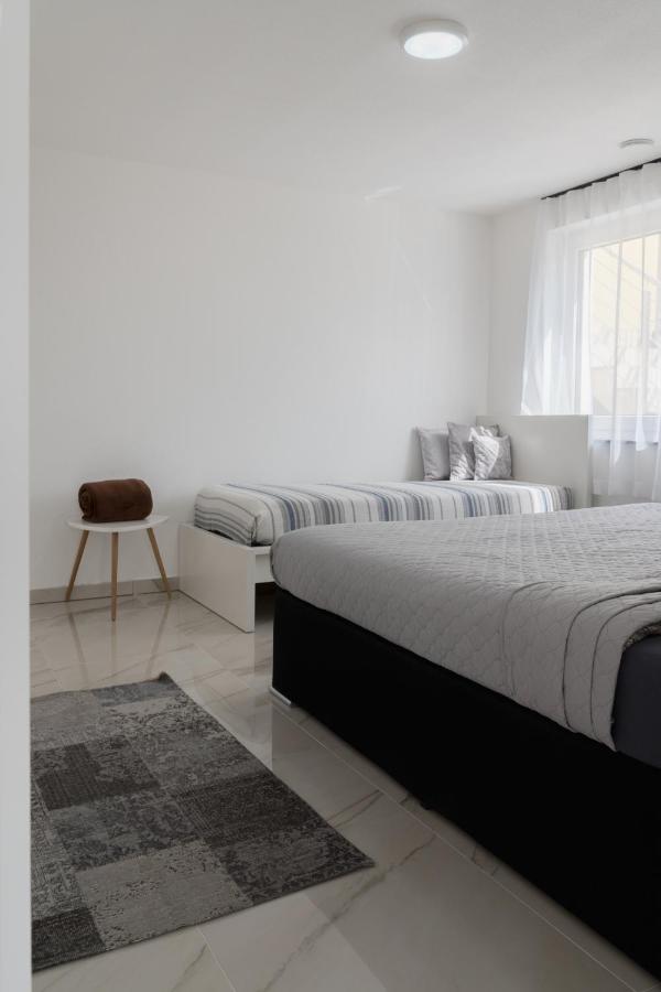 Mendoza Ferienwohnung Ailingen klimatisiert - Chambres d’hôtes Friedrichshafen