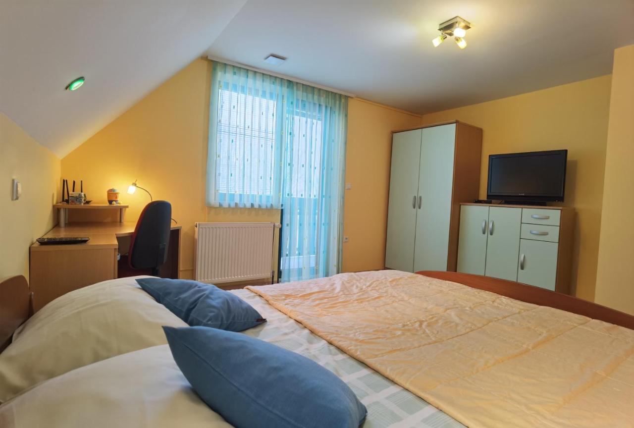Appartamento con 3 Camere da Letto