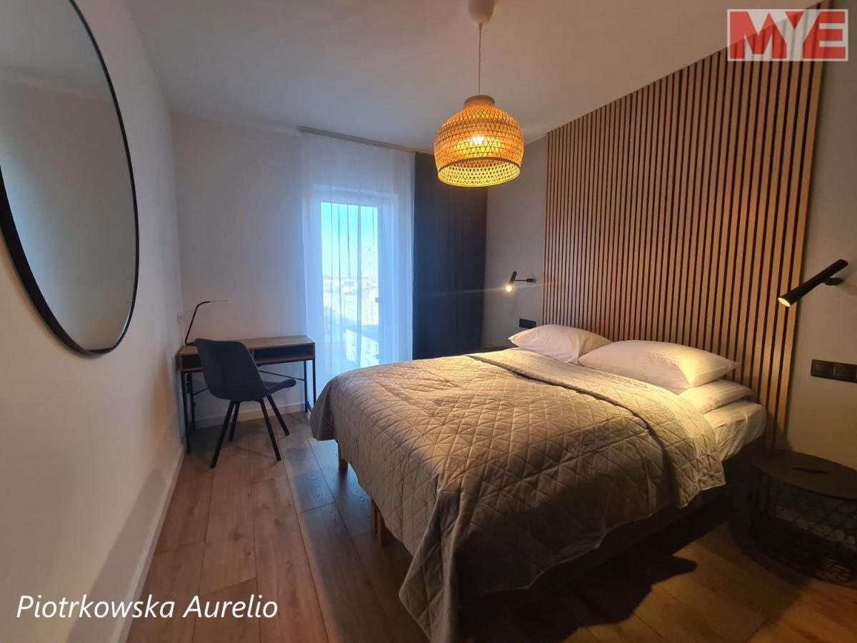 Apartment mit Balkon