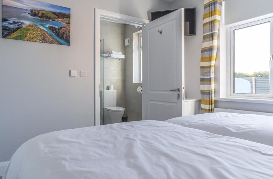 B&B Waterford - Newtown Cove Room 1 - Bed and Breakfast Waterford