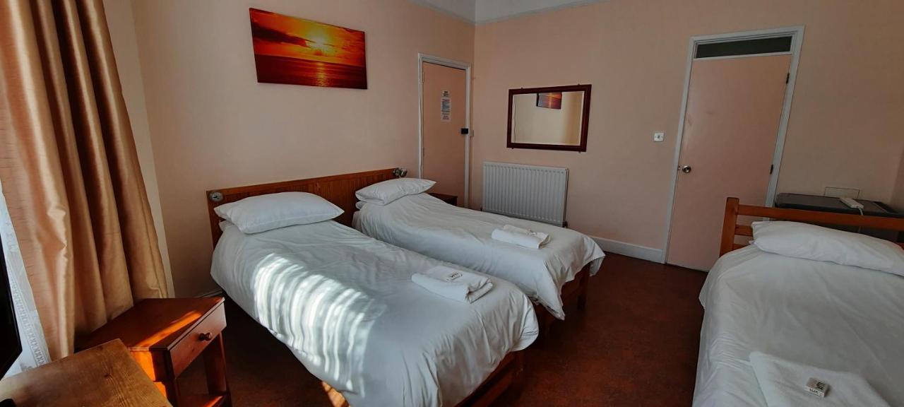 Classic Triple Room
