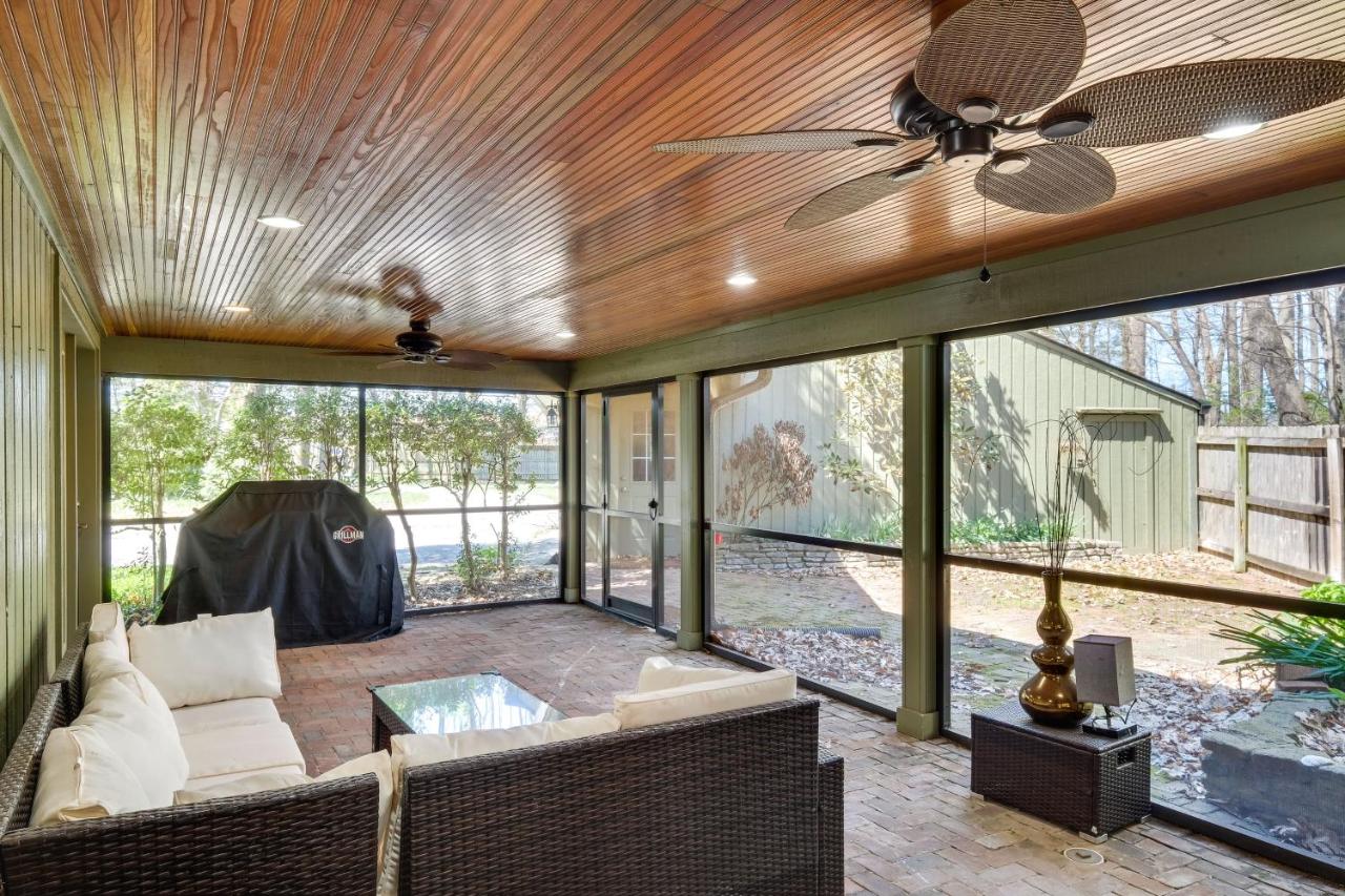 Spacious Prospect Cottage with Deck and Scenic Views - B&B