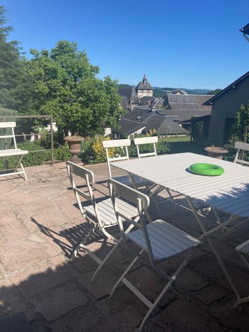 Maison place champs de foire 6 pers 3 chambres jardin terrasse - Bed and Breakfast