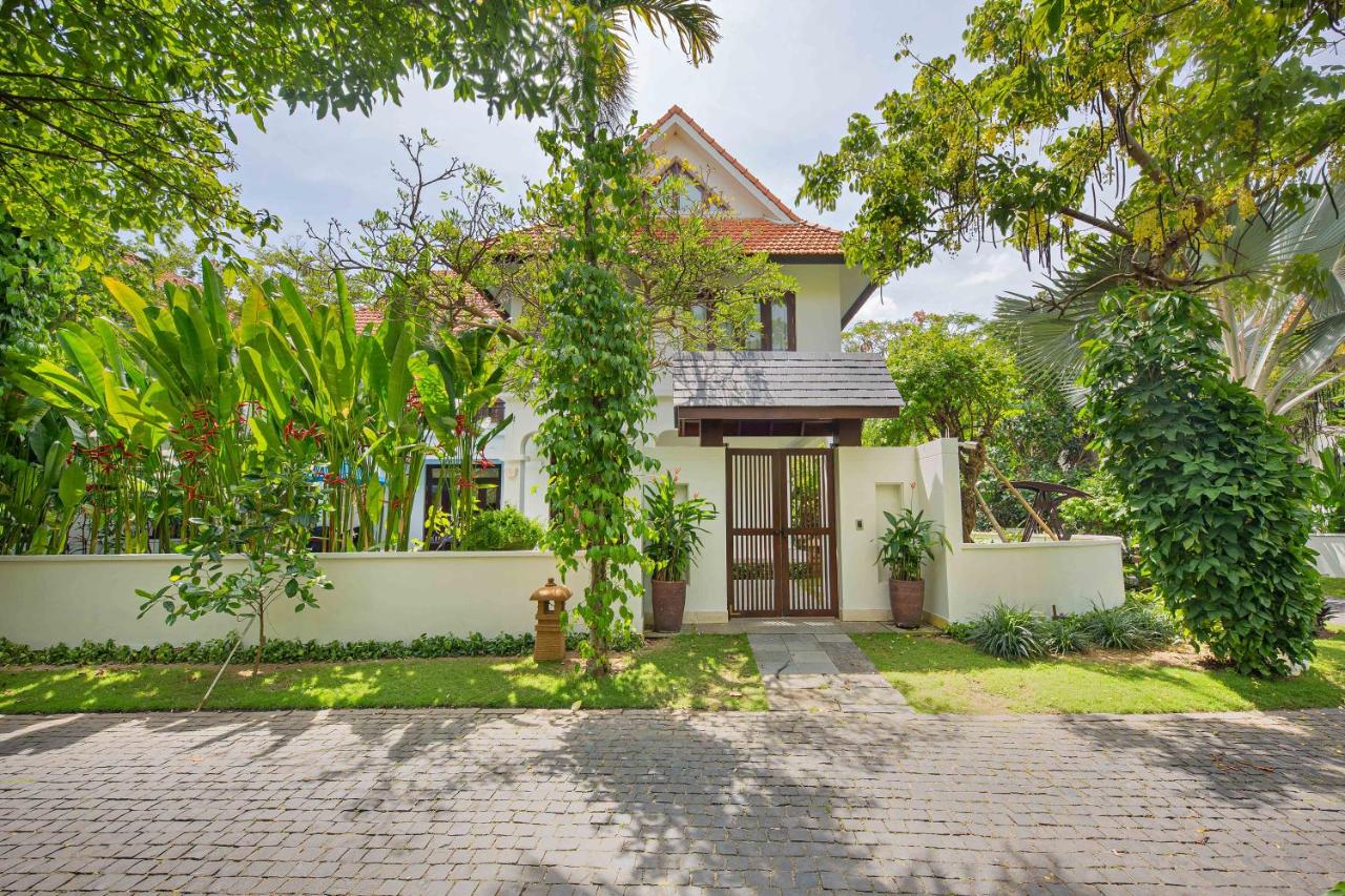 Tropical Pool Villas Da Nang - B&B